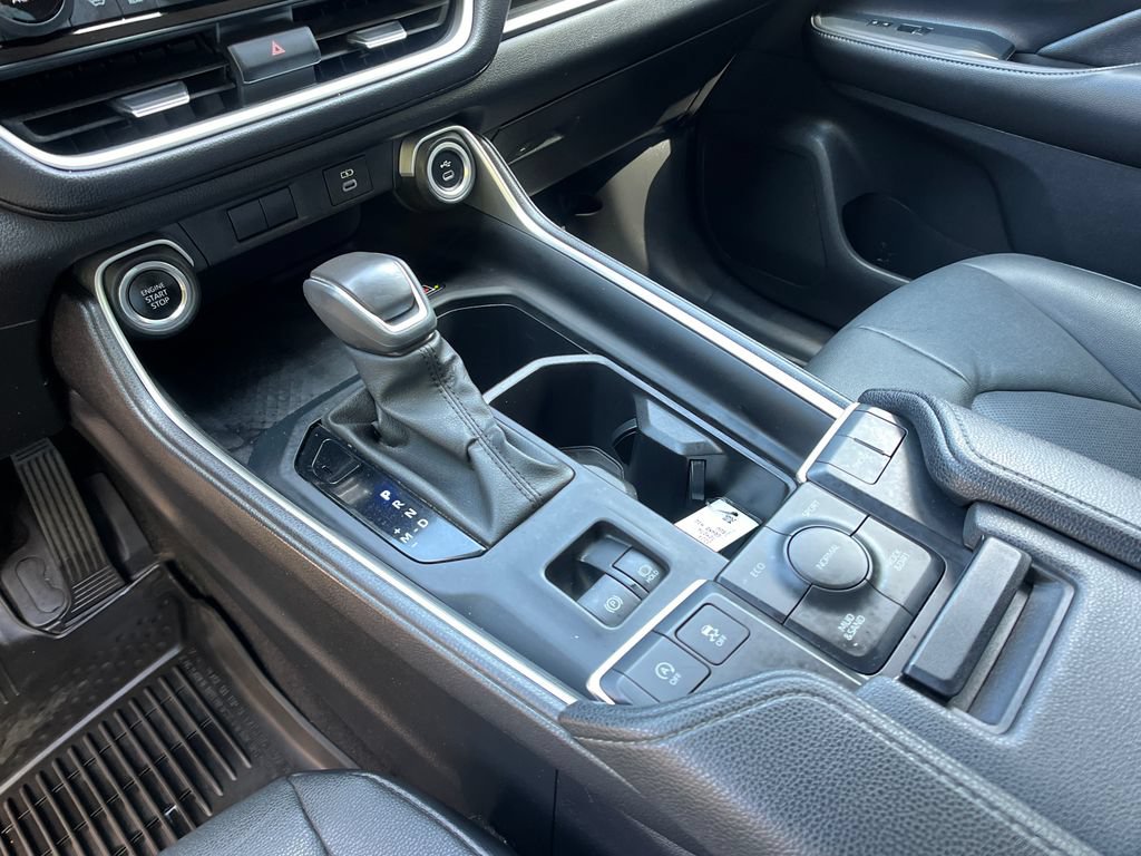 Certified 2024 Toyota Grand Highlander AWD image 20