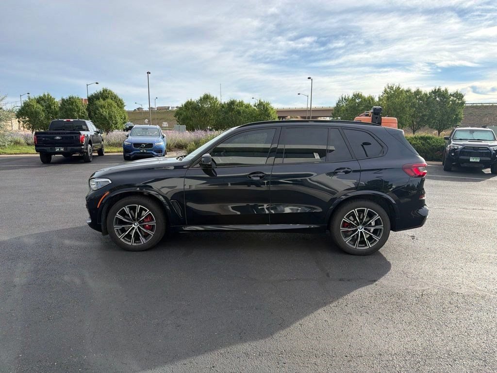 Used 2022 BMW X5 xDrive40i w/ M Sport Package AWD/4WD image 2