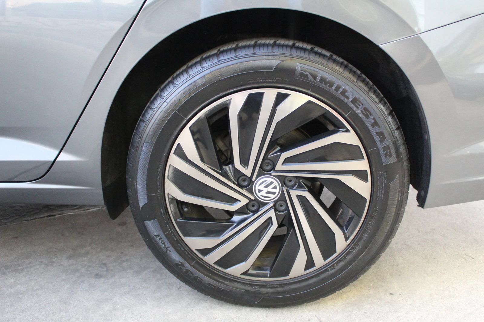 Used 2019 Volkswagen Jetta SEL Premium FWD image 37