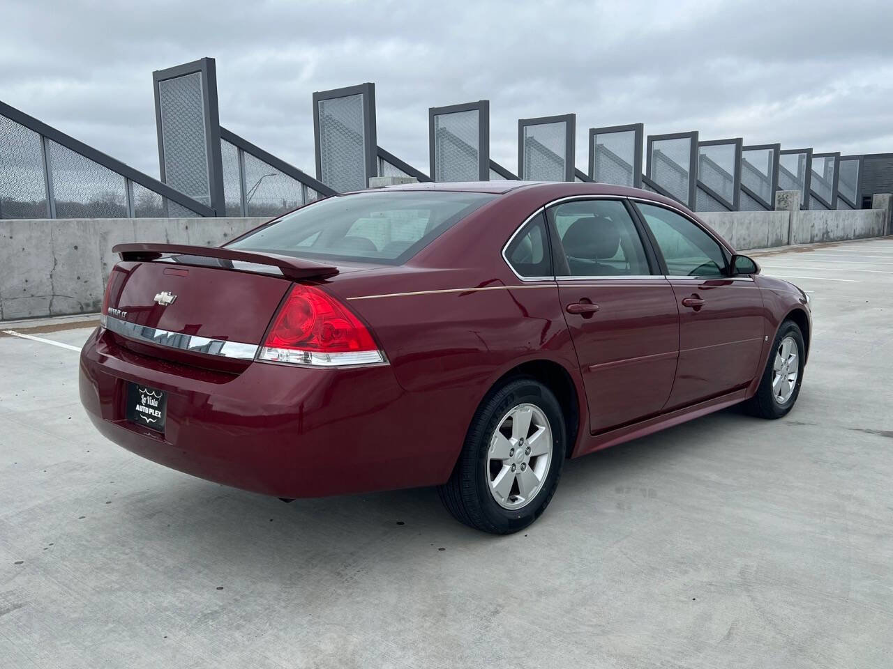 Used 2009 Chevrolet Impala LT FWD image 6