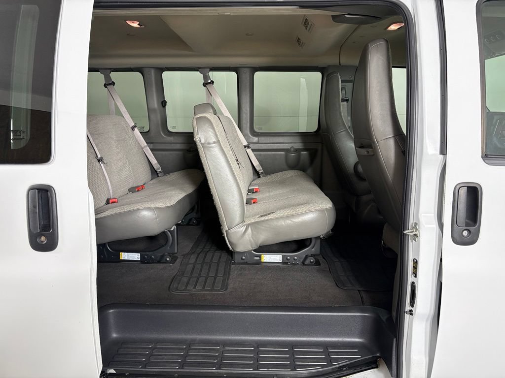 Used 2024 Chevrolet Express 3500 LT w/ LT Preferred Equipment Group RWD image 15