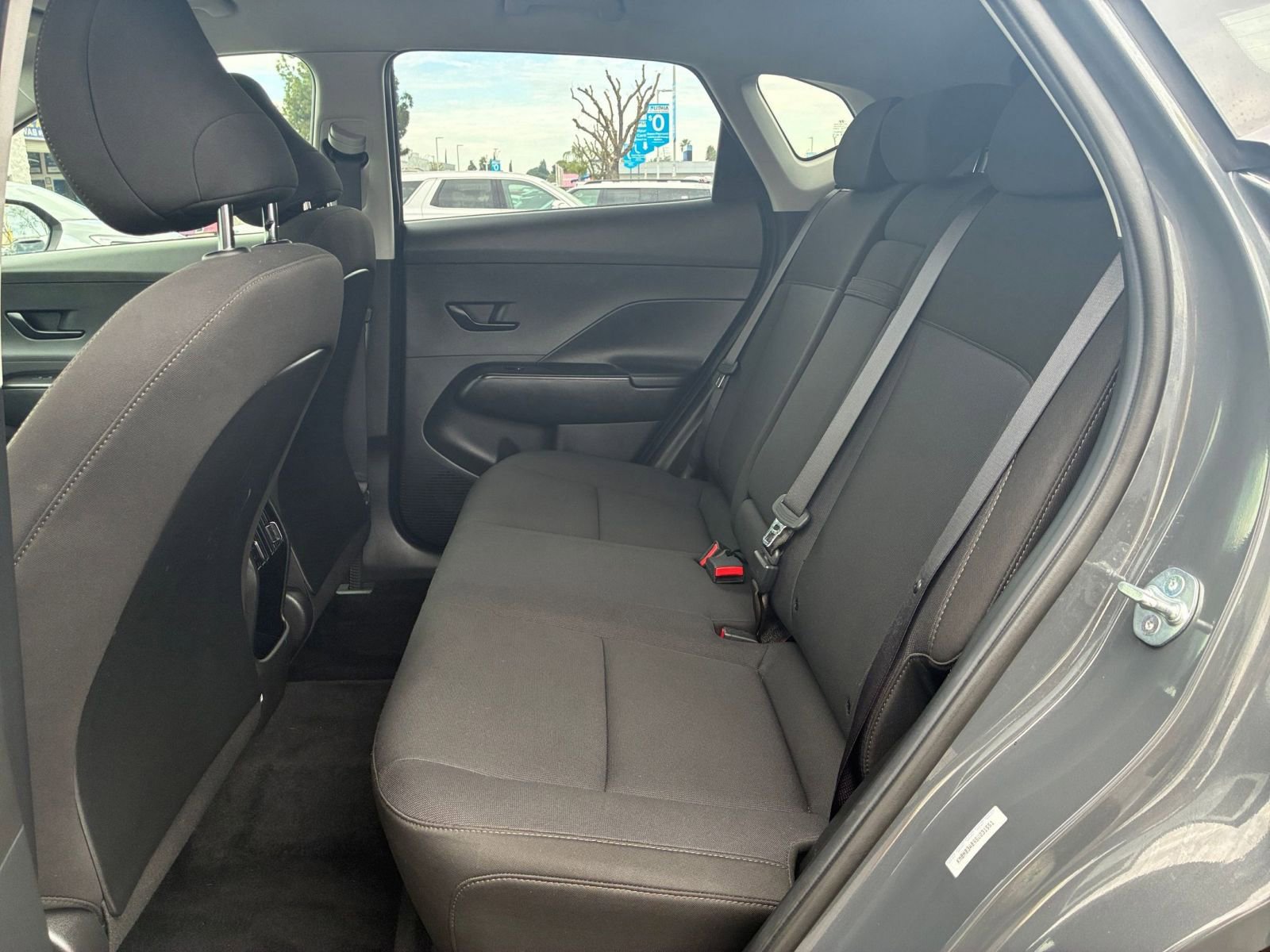 Used 2025 Hyundai Kona SEL image 27