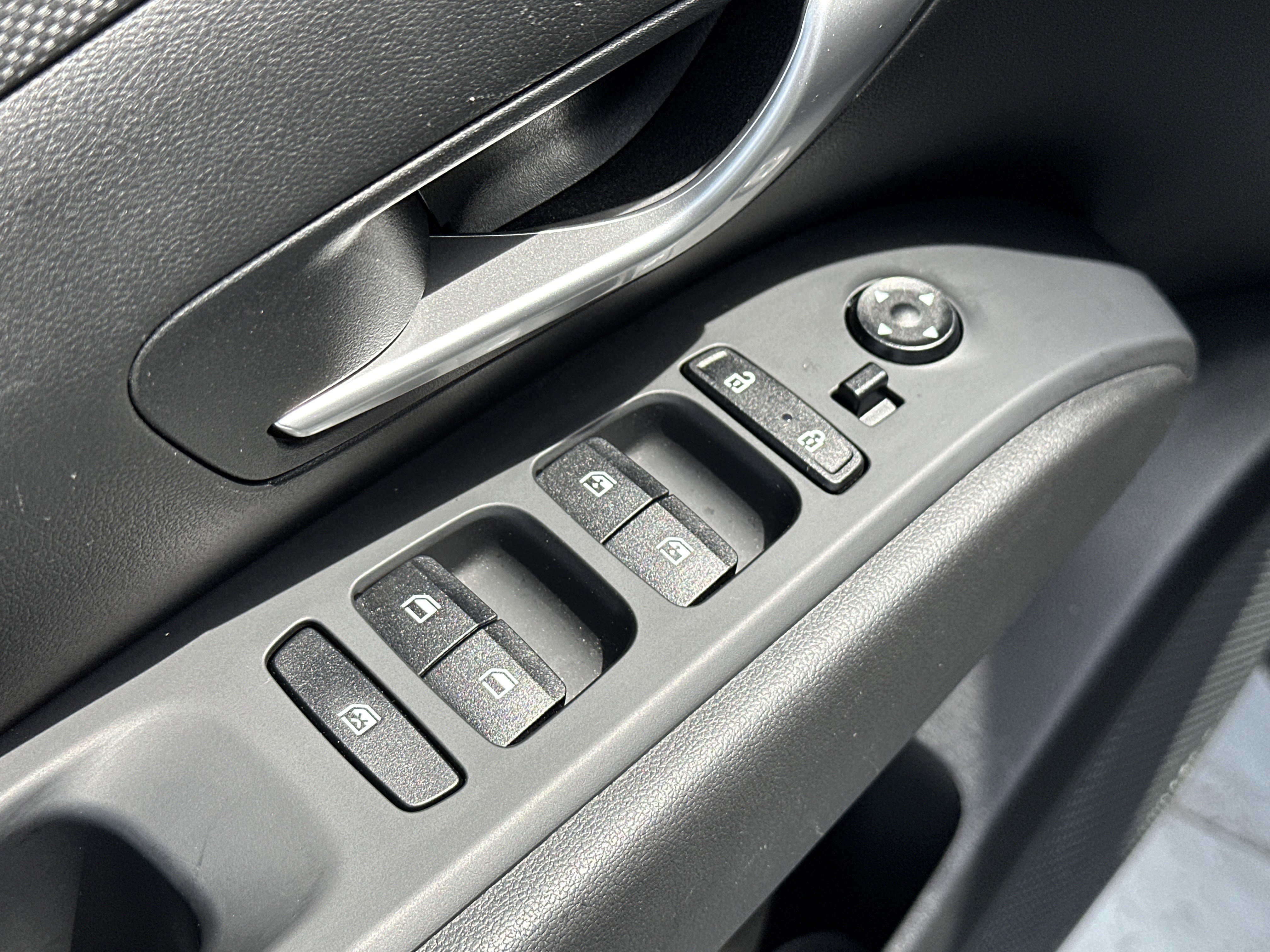 Used 2023 Hyundai Santa Cruz SEL Premium image 15