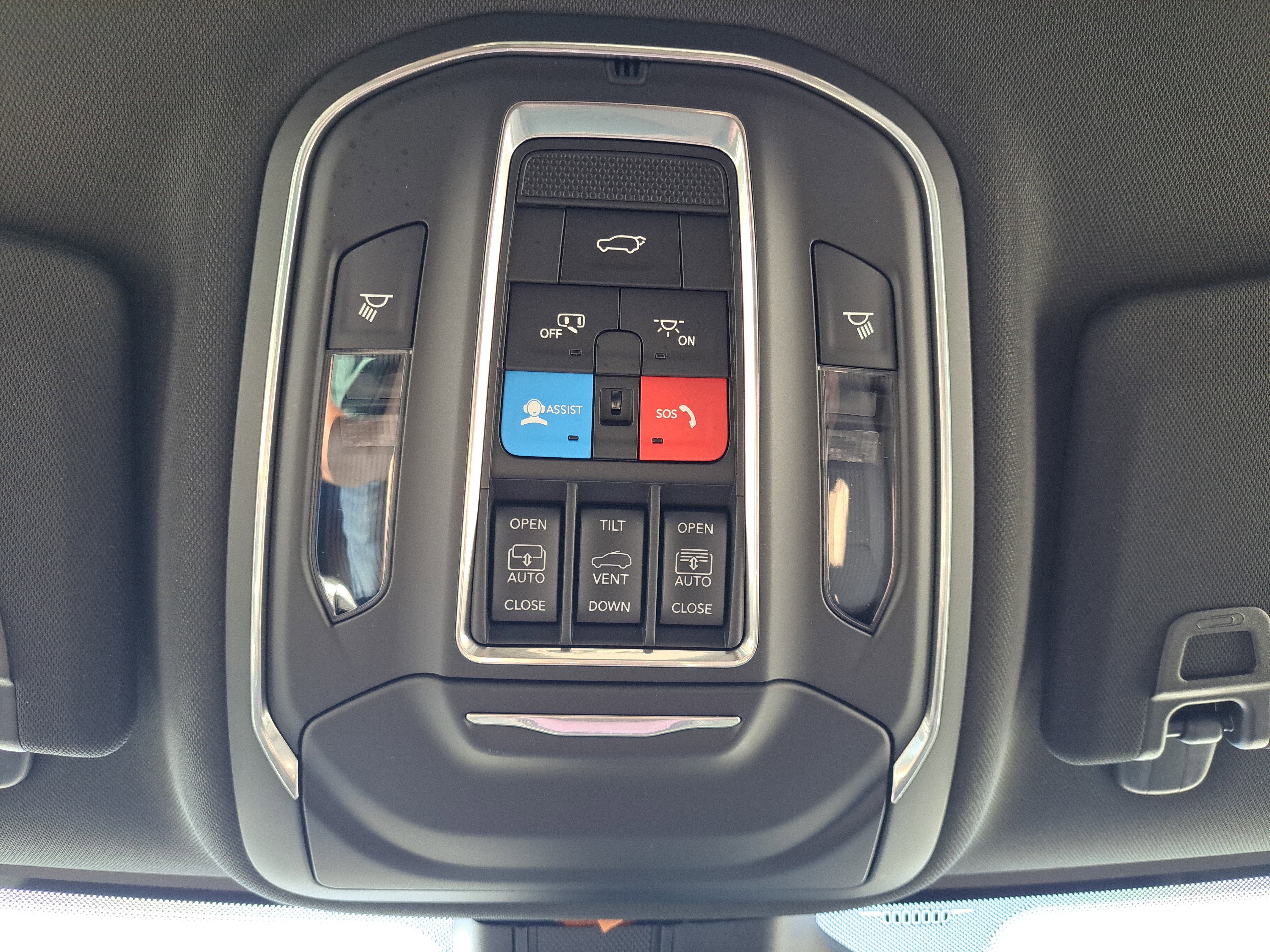 New 2025 Jeep Grand Cherokee Limited w/ Luxury Tech Group II image 26