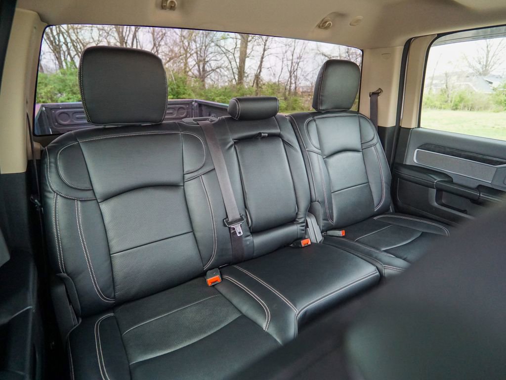 Used 2019 RAM 3500 Big Horn image 33