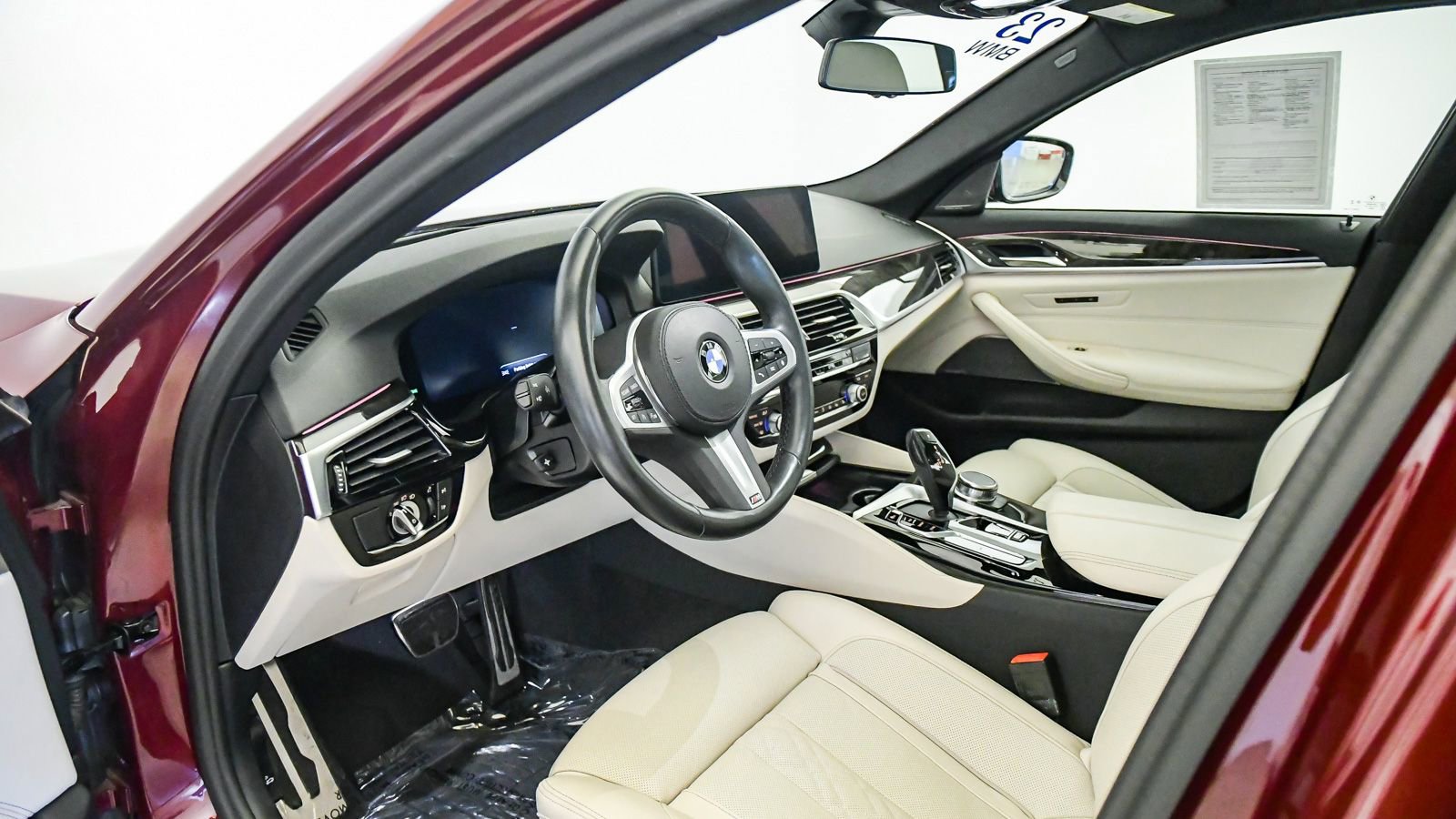 Certified 2023 BMW 540i xDrive w/ M Sport Package AWD/4WD image 17