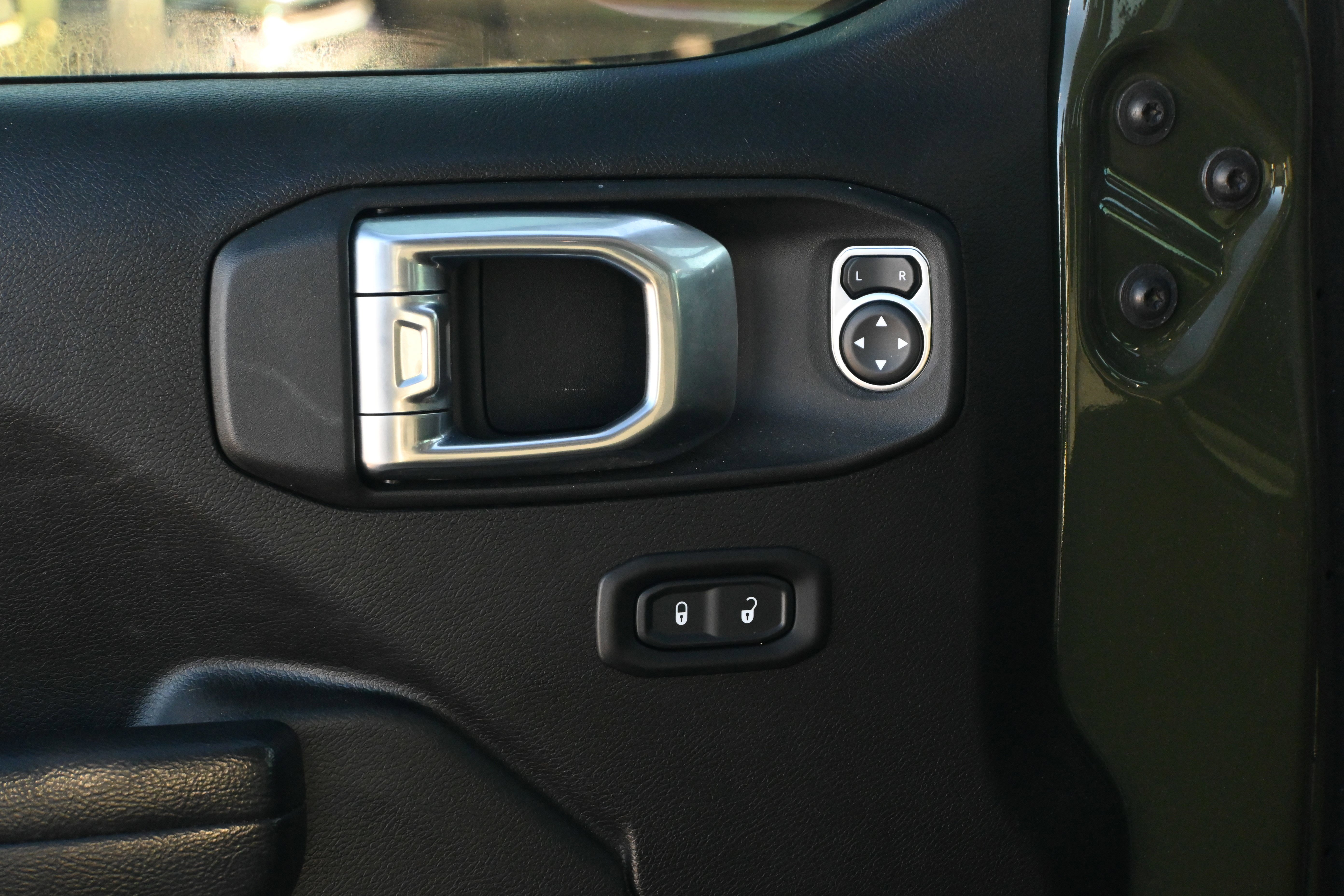 Used 2022 Jeep Gladiator Sport image 28