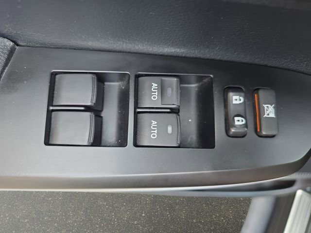 Used 2018 Toyota Tundra Platinum image 30