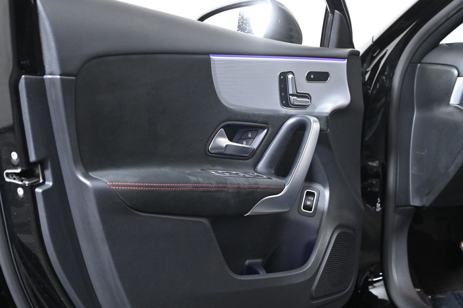 Used 2022 Mercedes-Benz A 220 4MATIC image 28