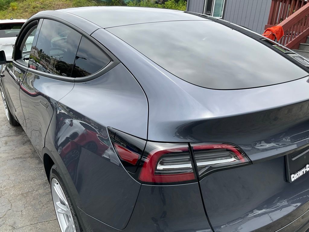 Used 2023 Tesla Model Y 2WD image 91