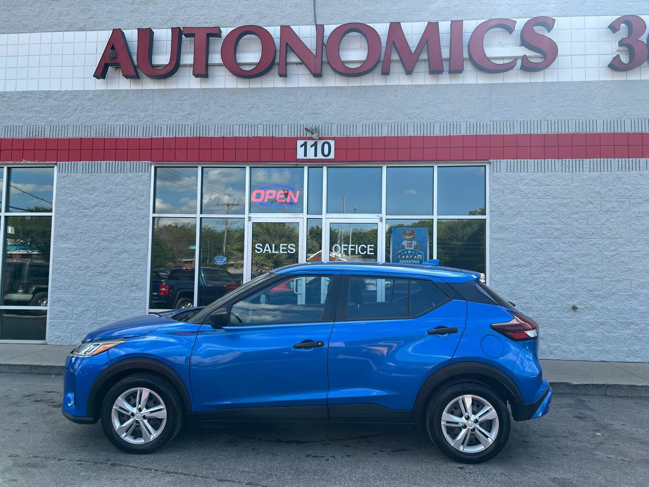 Used 2021 Nissan Kicks S FWD image 3