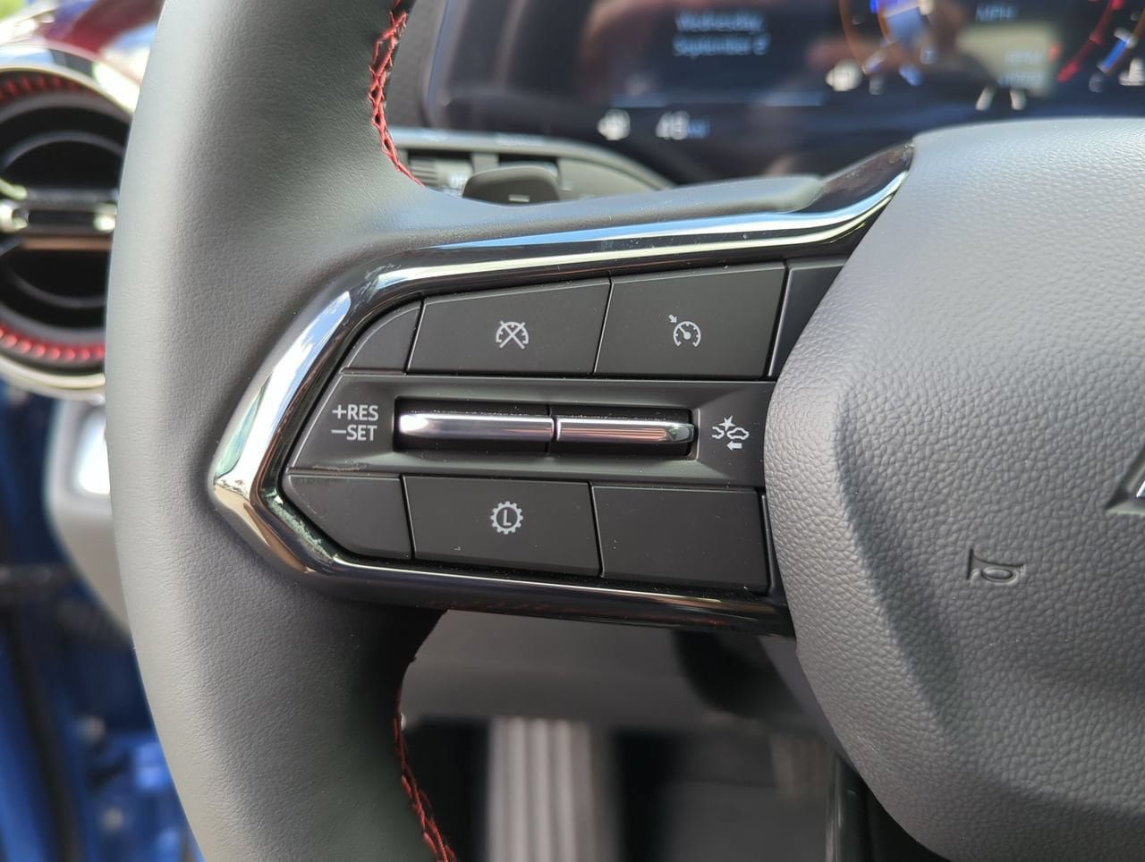 New 2026 Chevrolet Equinox RS w/ Safety and Technology Package FWD image 11
