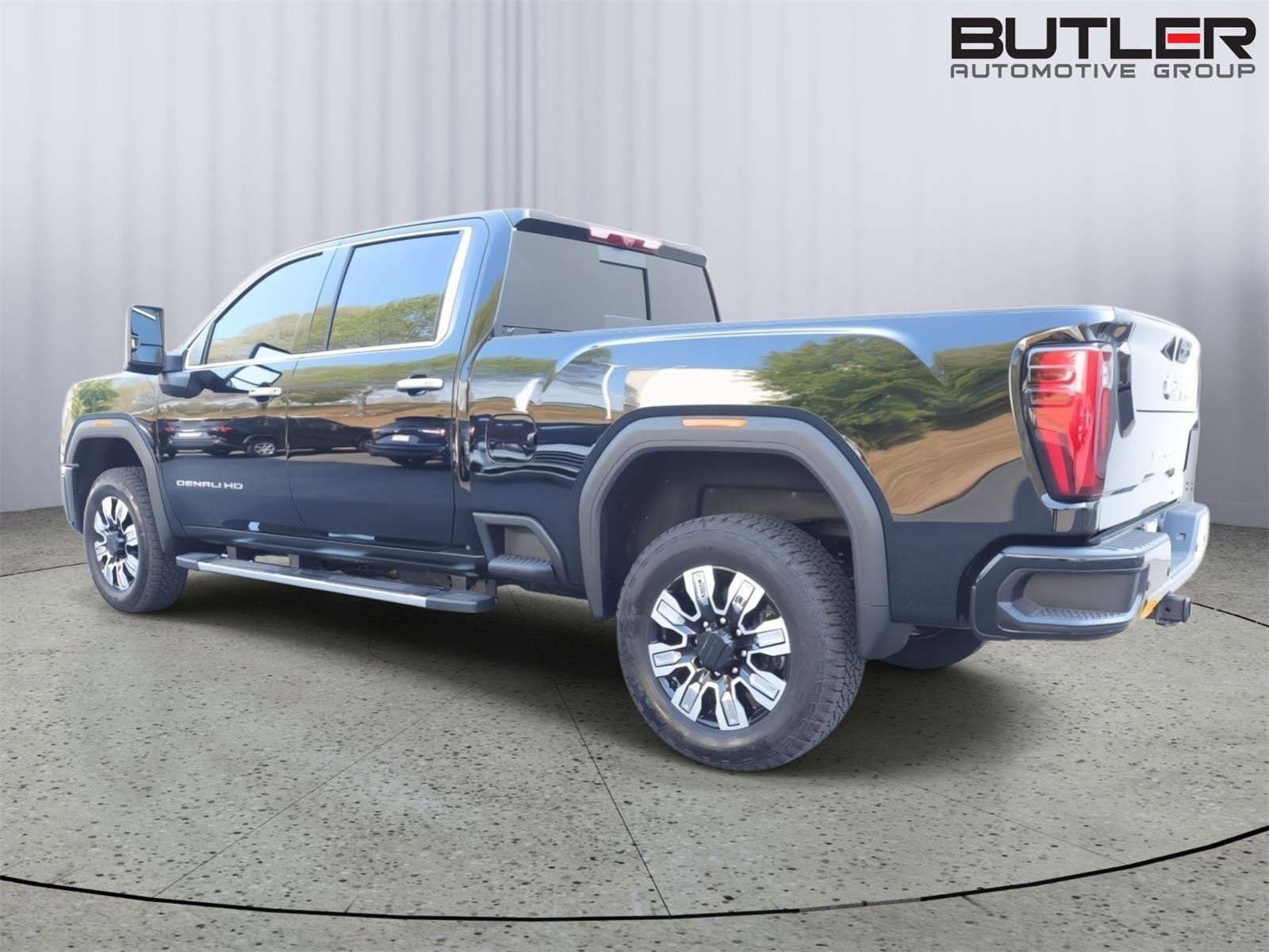 Used 2025 GMC Sierra 2500 Denali w/ Denali Reserve Package image 5
