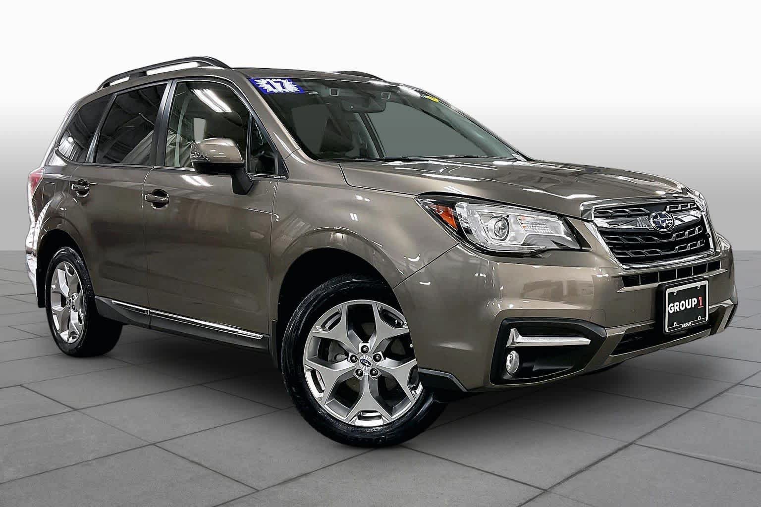 Used 2017 Subaru Forester 2.5i Touring AWD/4WD image 2