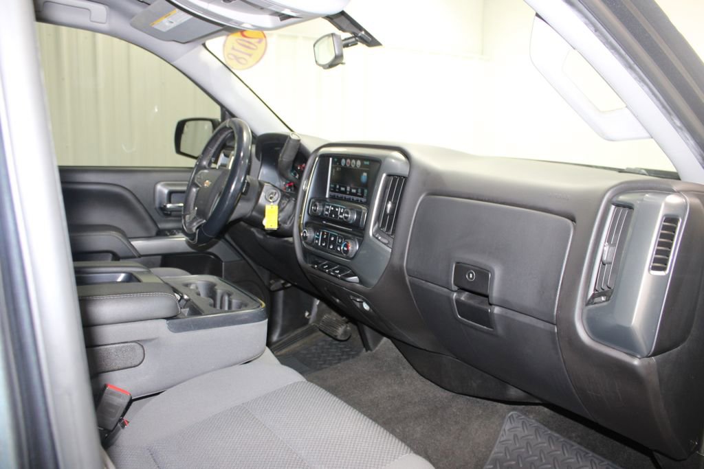 Used 2018 Chevrolet Silverado 1500 LT image 25