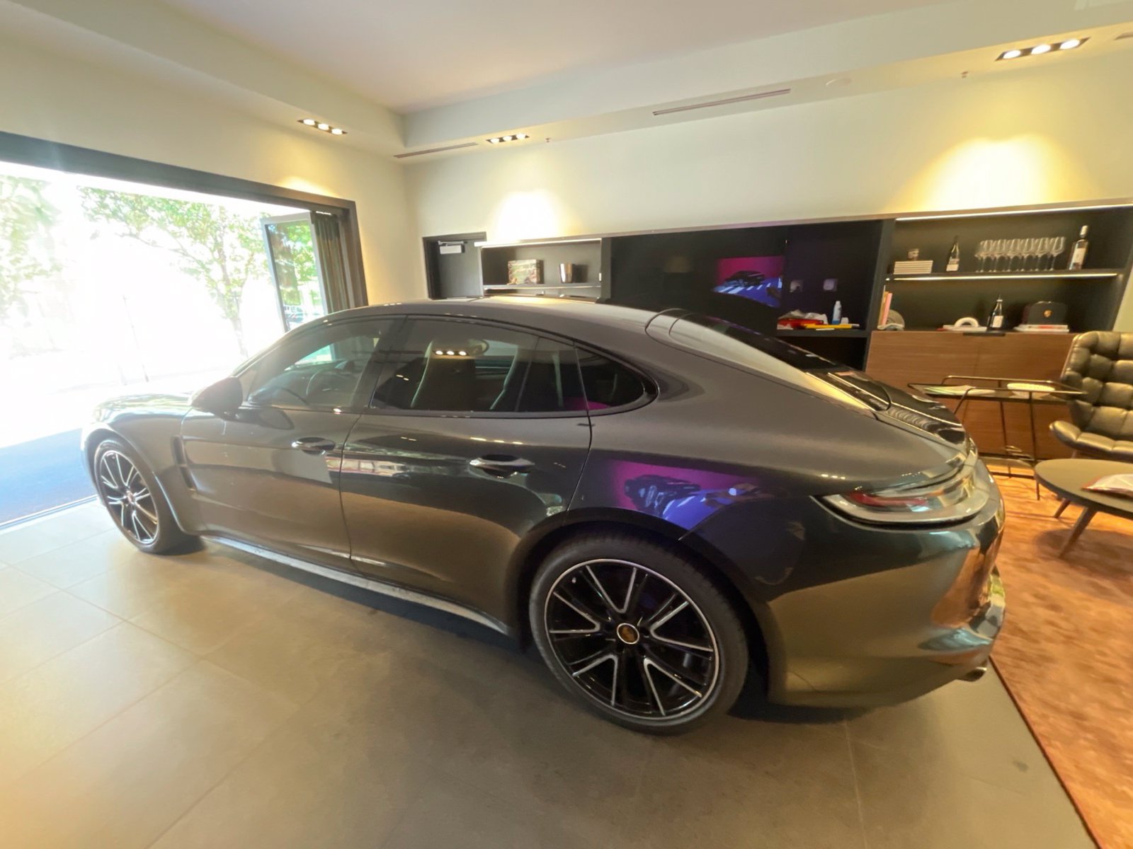 Used 2023 Porsche Panamera Platinum Edition RWD image 6