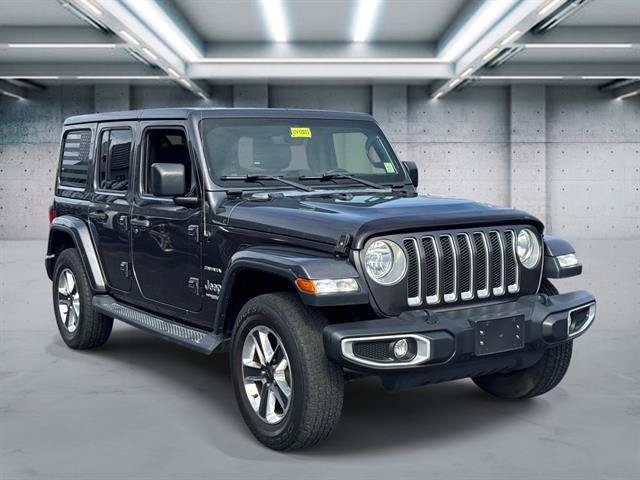 Used 2018 Jeep Wrangler Unlimited Sahara w/ Dual Top Group AWD/4WD image 3