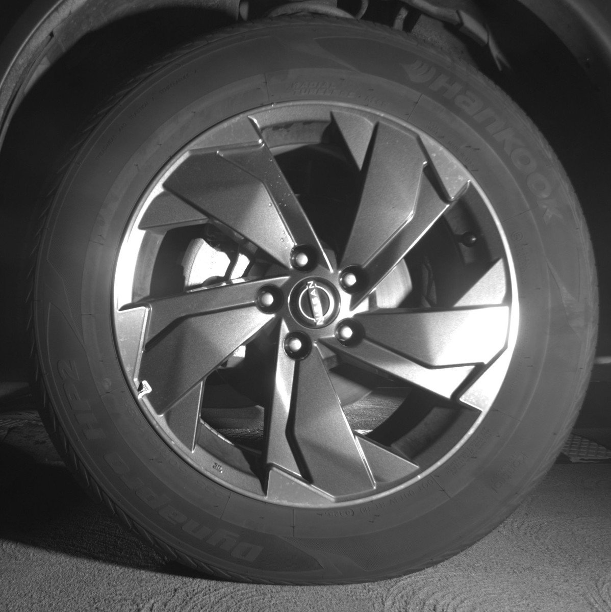 Used 2025 Nissan Rogue SV image 12