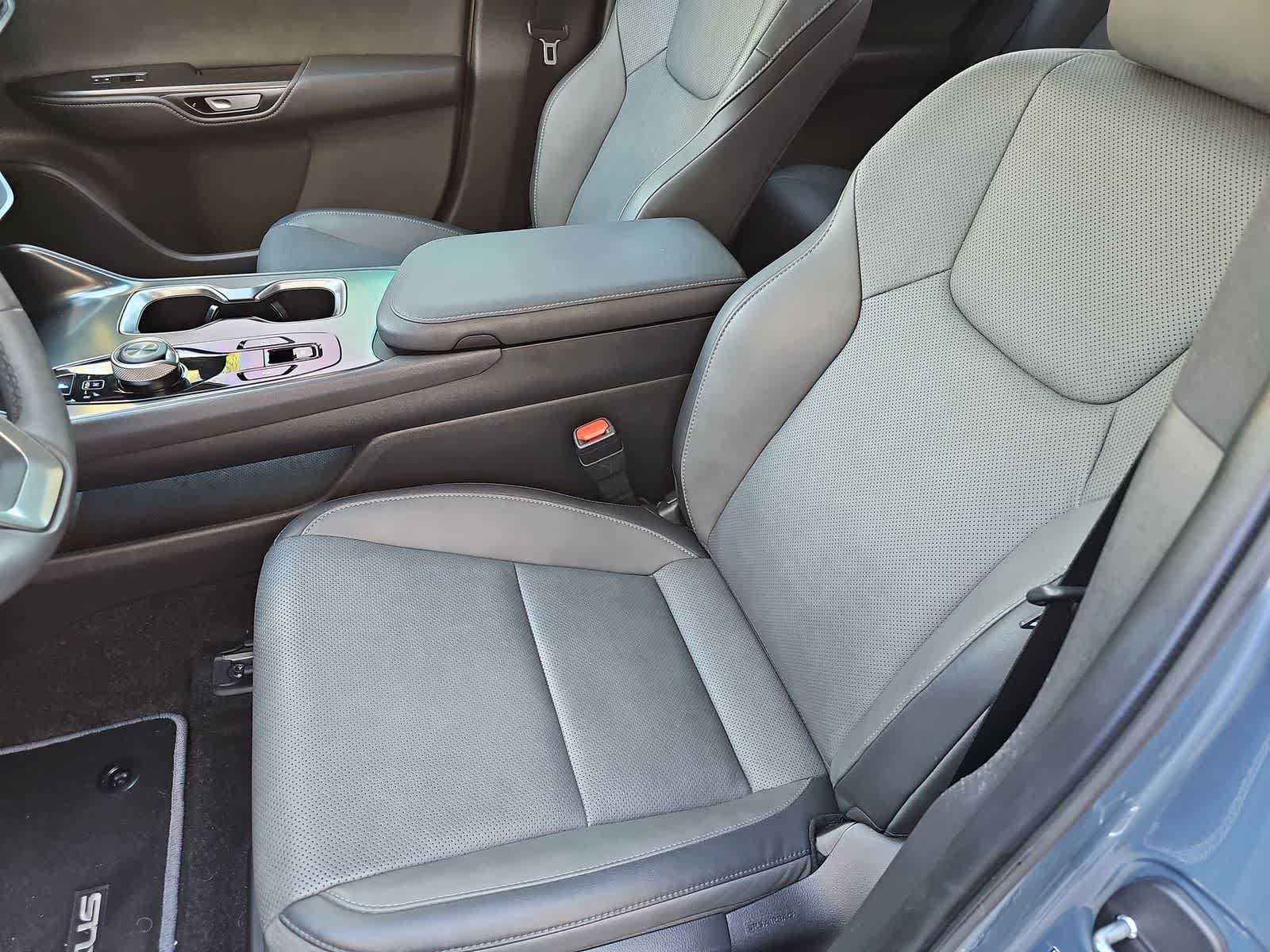 Used 2025 Lexus RZ 300e FWD image 15