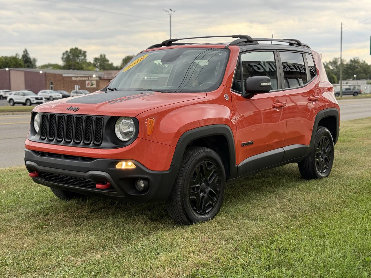 Used 2018 Jeep Renegade Trailhawk image 4
