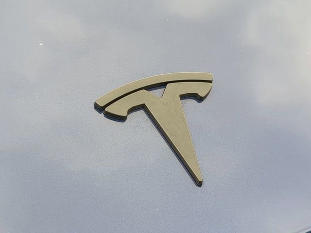Used 2022 Tesla Model Y Performance image 13
