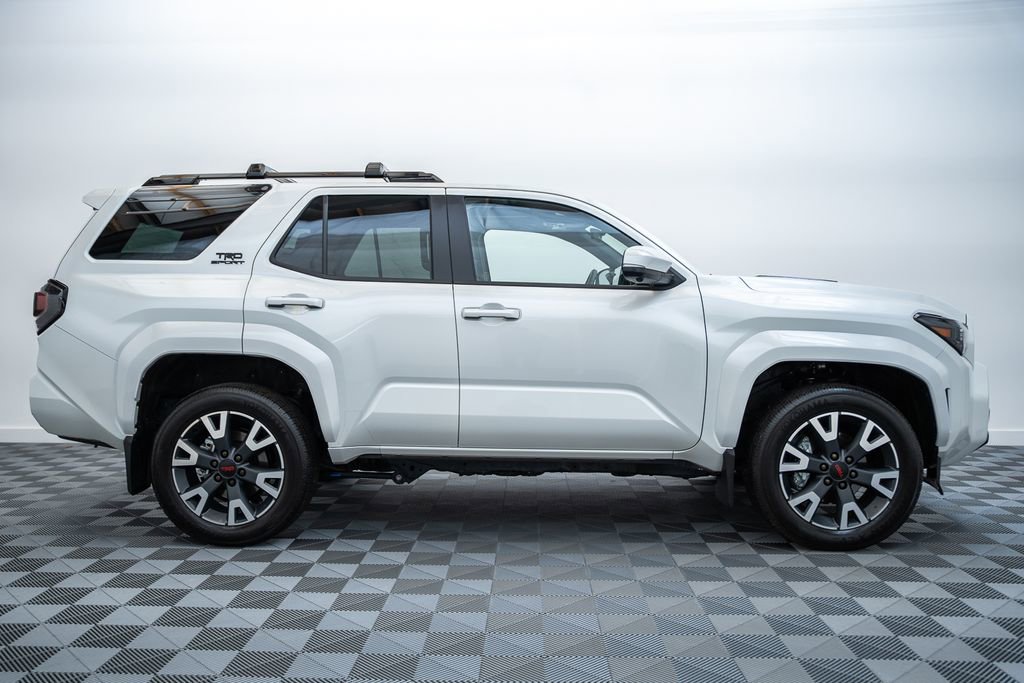 Used 2026 Toyota 4Runner TRD Sport Premium AWD/4WD image 4