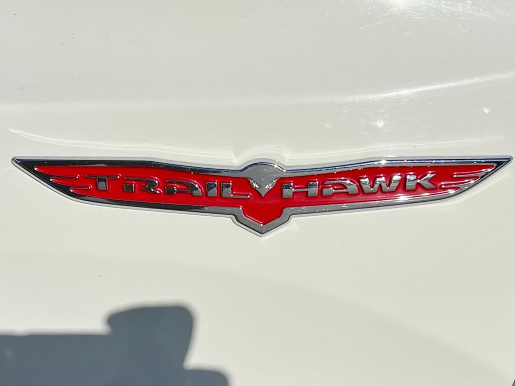 Used 2023 Jeep Renegade Trailhawk image 16