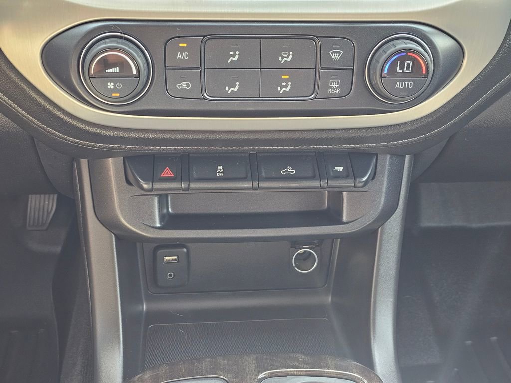 Used 2015 GMC Canyon SLE RWD image 14