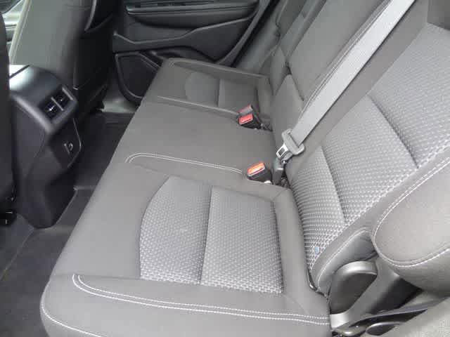 Used 2024 GMC Terrain SLE FWD image 7