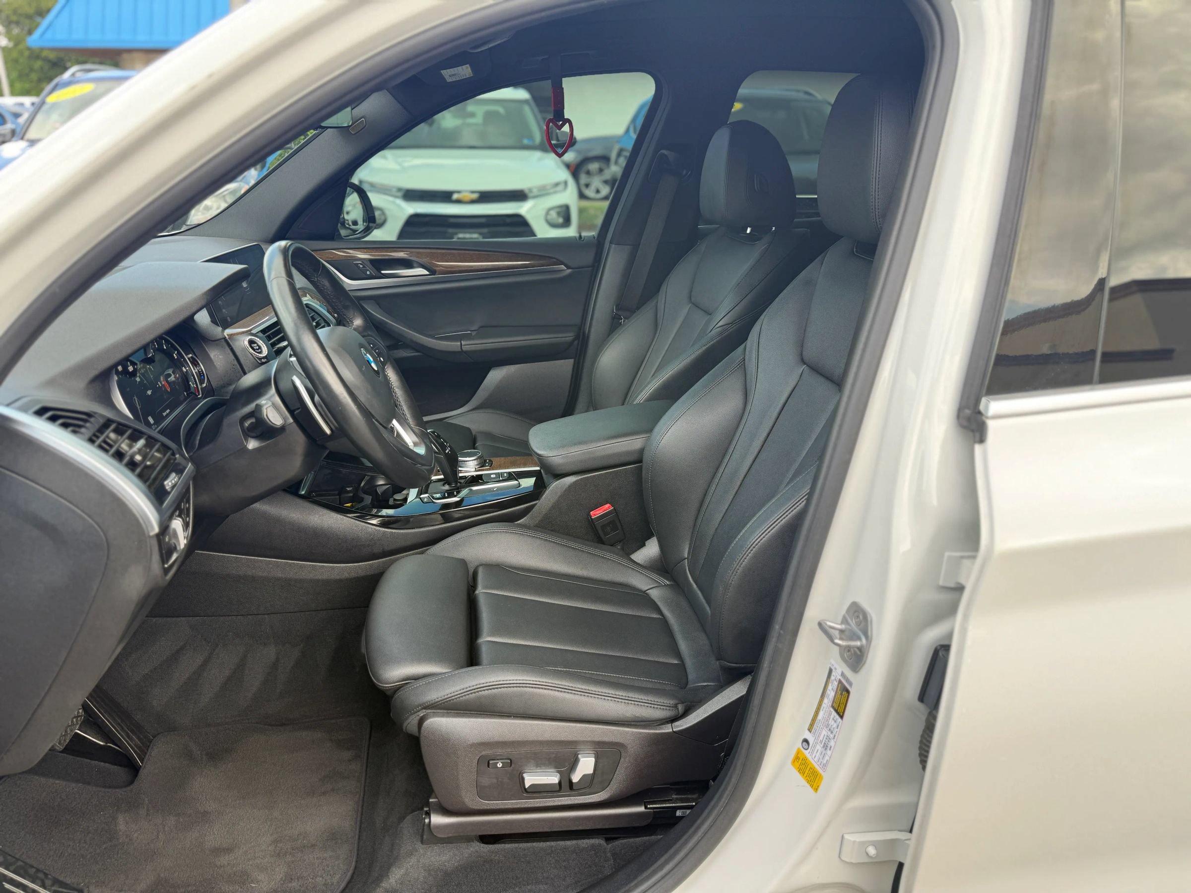 Used 2019 BMW X3 sDrive30i w/ Driving Assistance Package RWD image 15