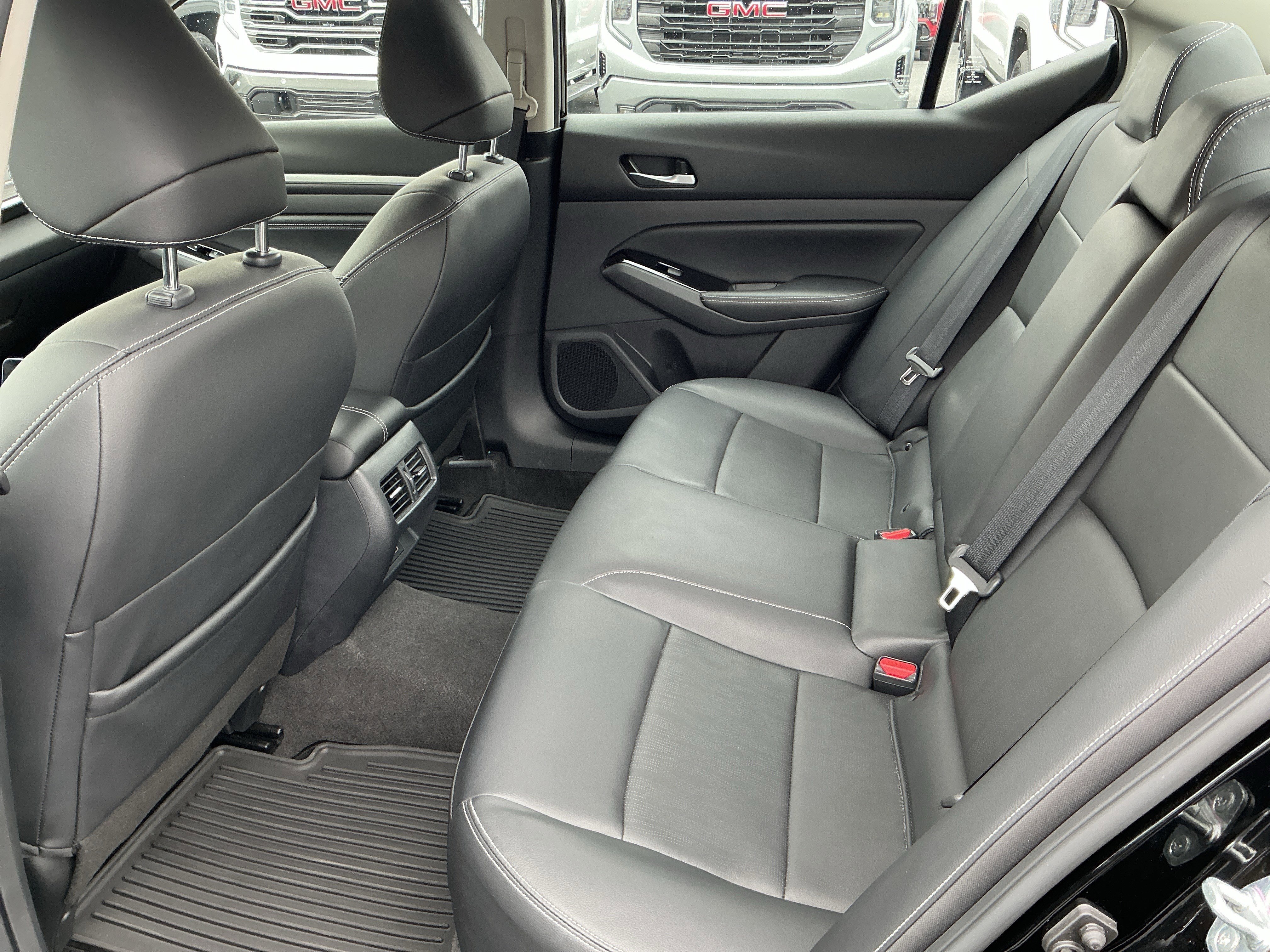 Used 2022 Nissan Altima 2.5 Platinum AWD/4WD image 10
