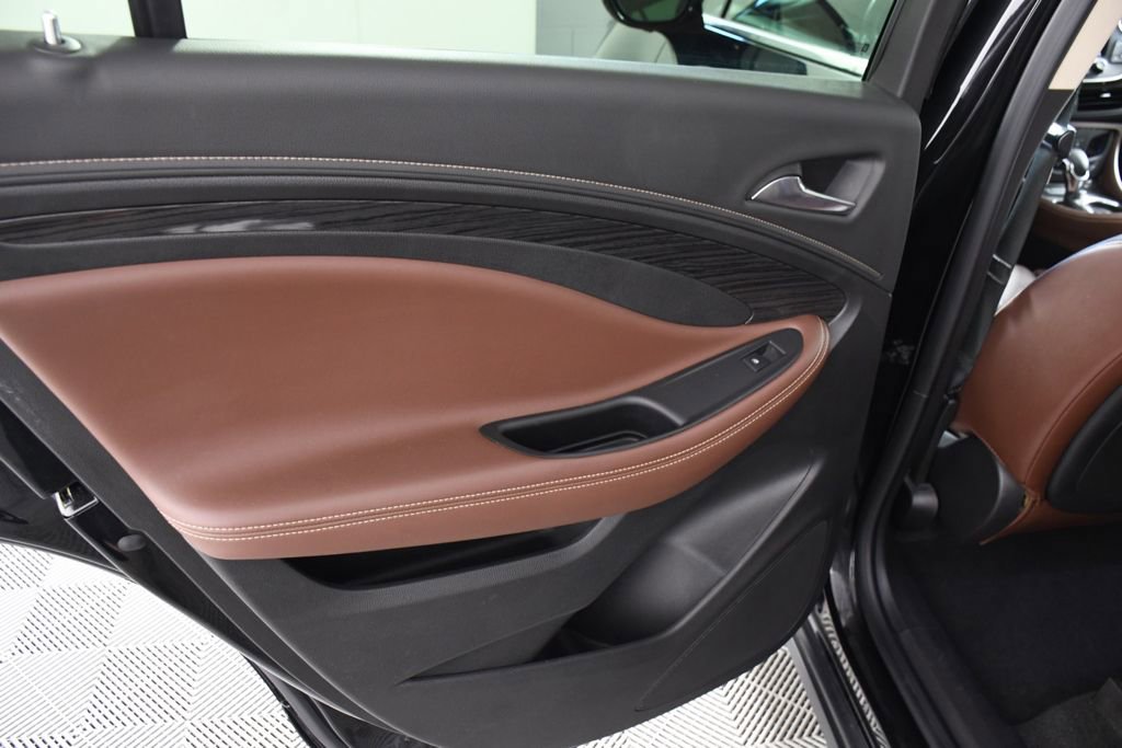 Used 2017 Buick Envision Premium w/ Driver Confidence Package image 26