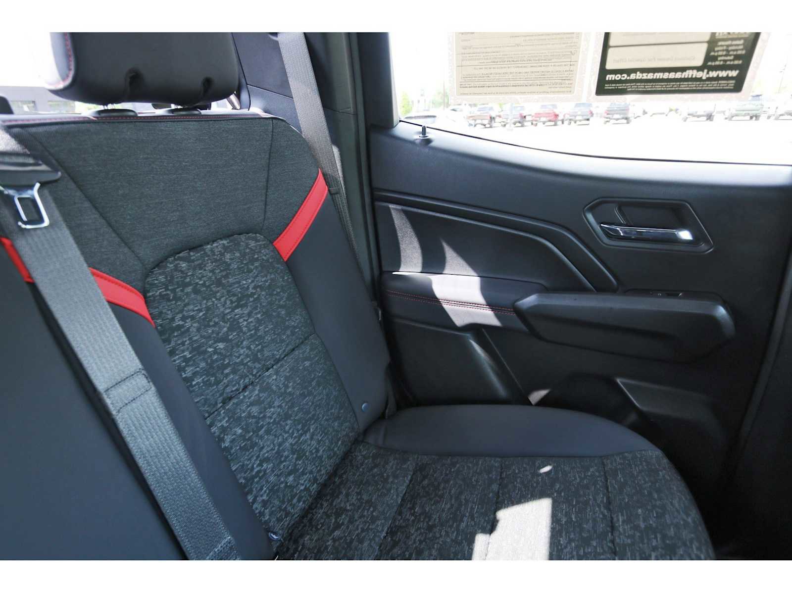 Used 2024 Chevrolet Colorado Z71 w/ Z71 Convenience Package 2 image 10