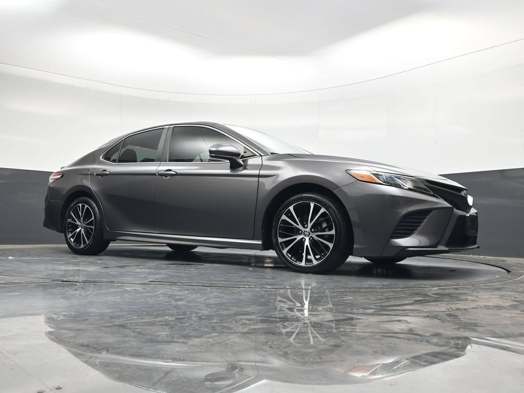 Used 2020 Toyota Camry SE FWD image 24