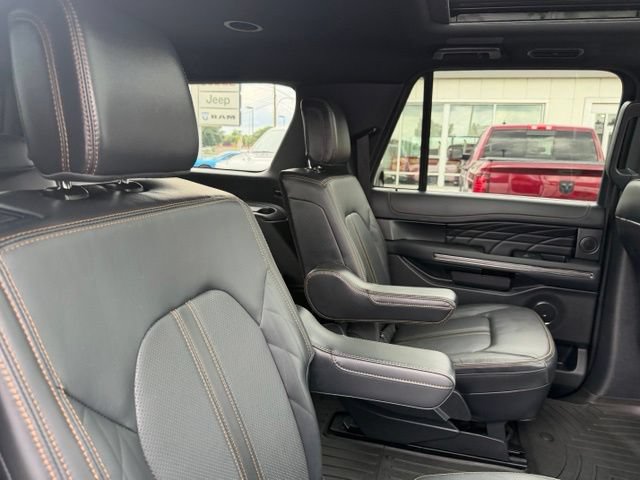 Used 2023 Ford Expedition Max Platinum AWD/4WD image 43
