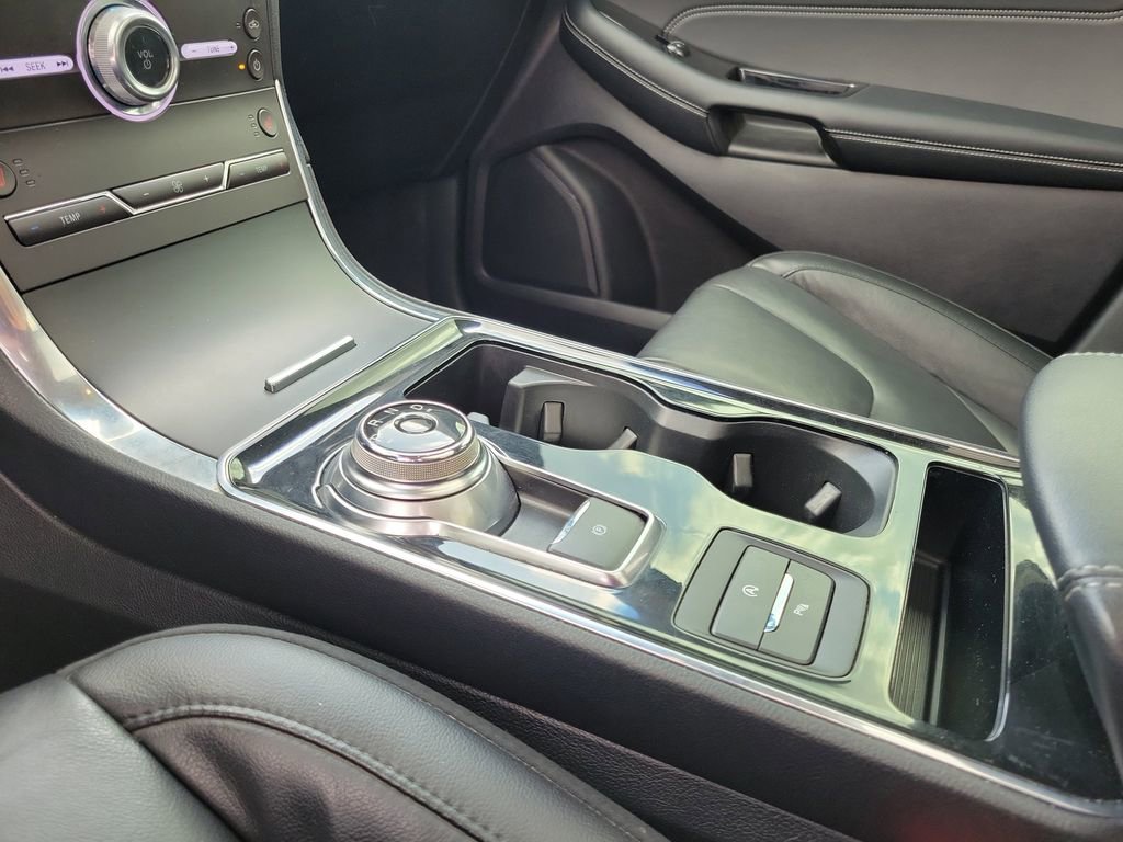 Certified 2020 Ford Edge Titanium image 29