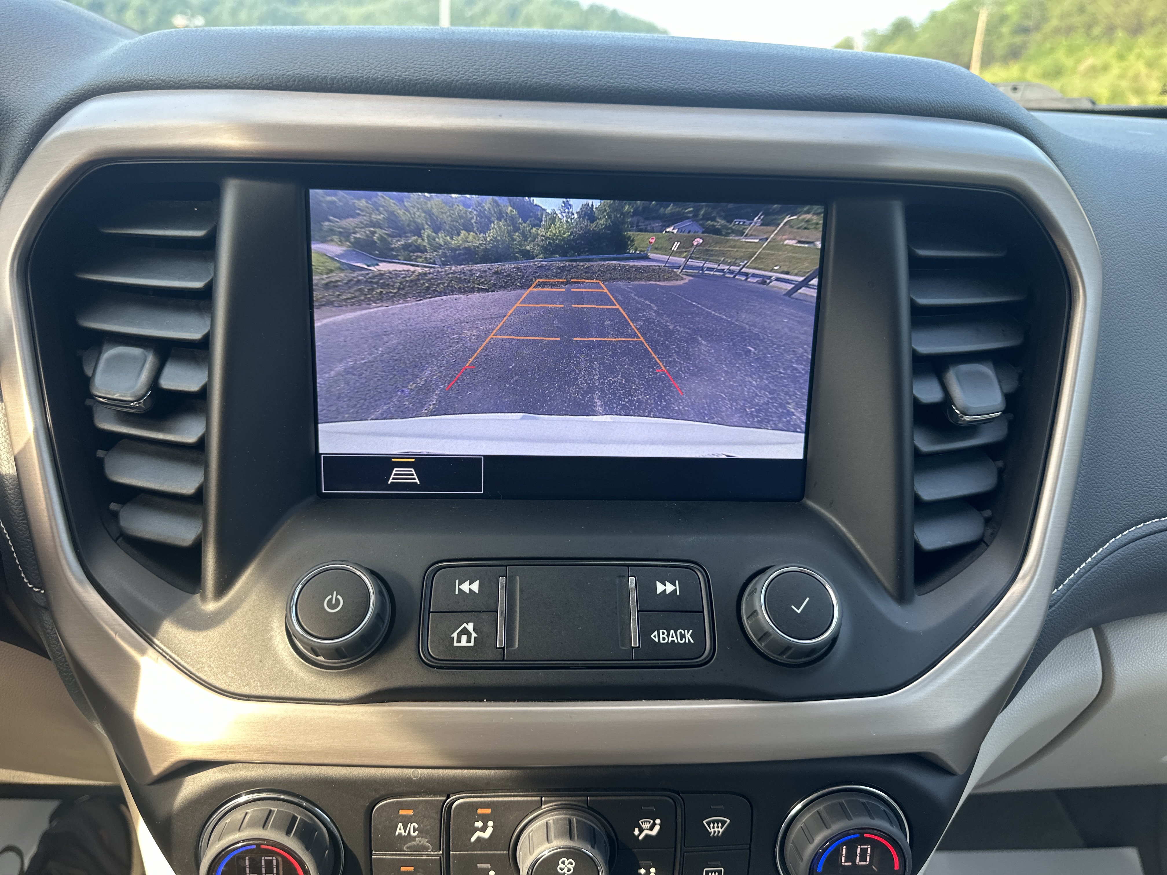 Used 2023 GMC Acadia Denali AWD/4WD image 15