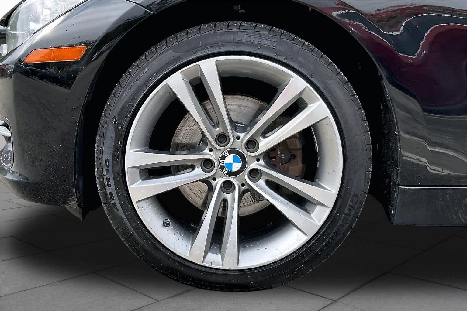 Used 2013 BMW 328i xDrive Sedan AWD/4WD image 10