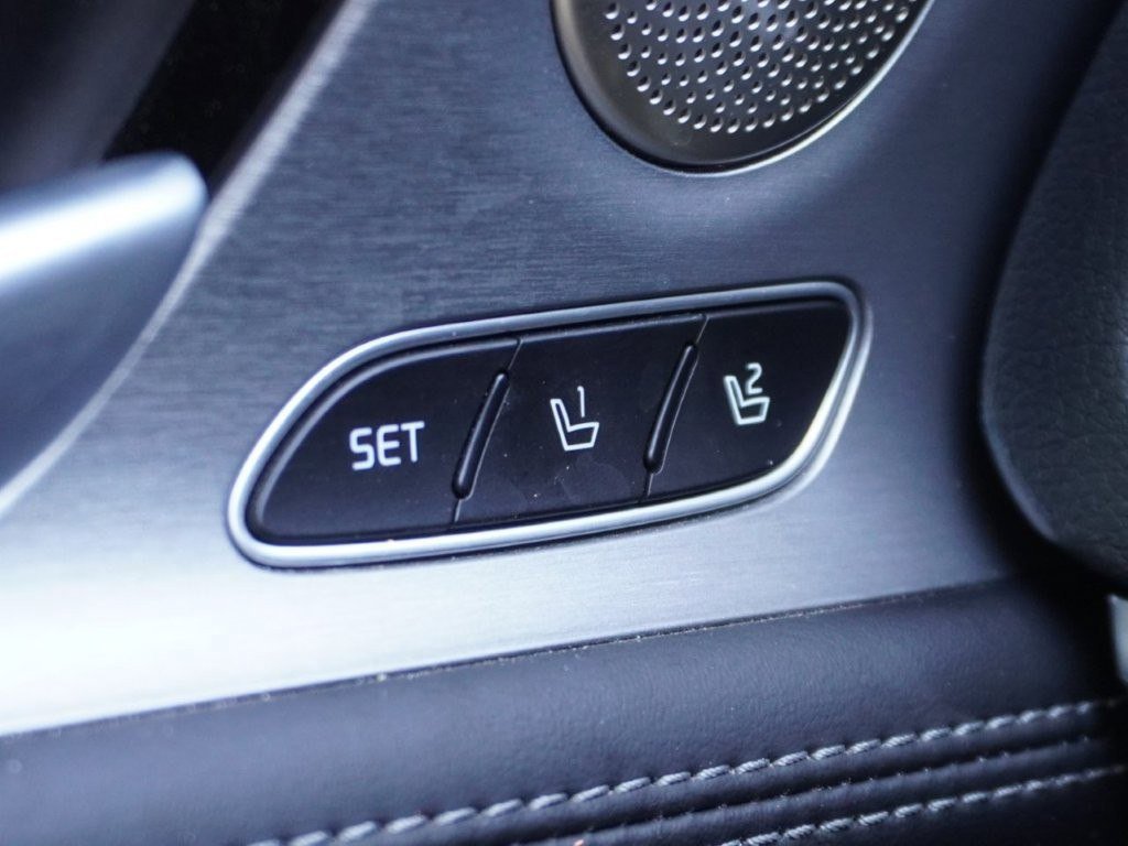 Used 2021 Kia Stinger GT2 image 13