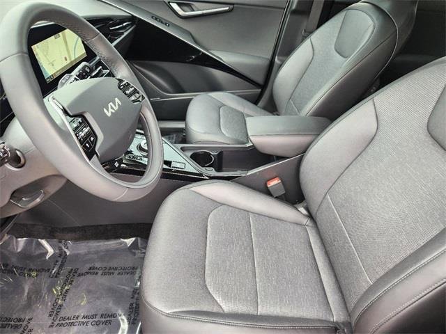 Used 2023 Kia Niro Wave image 13
