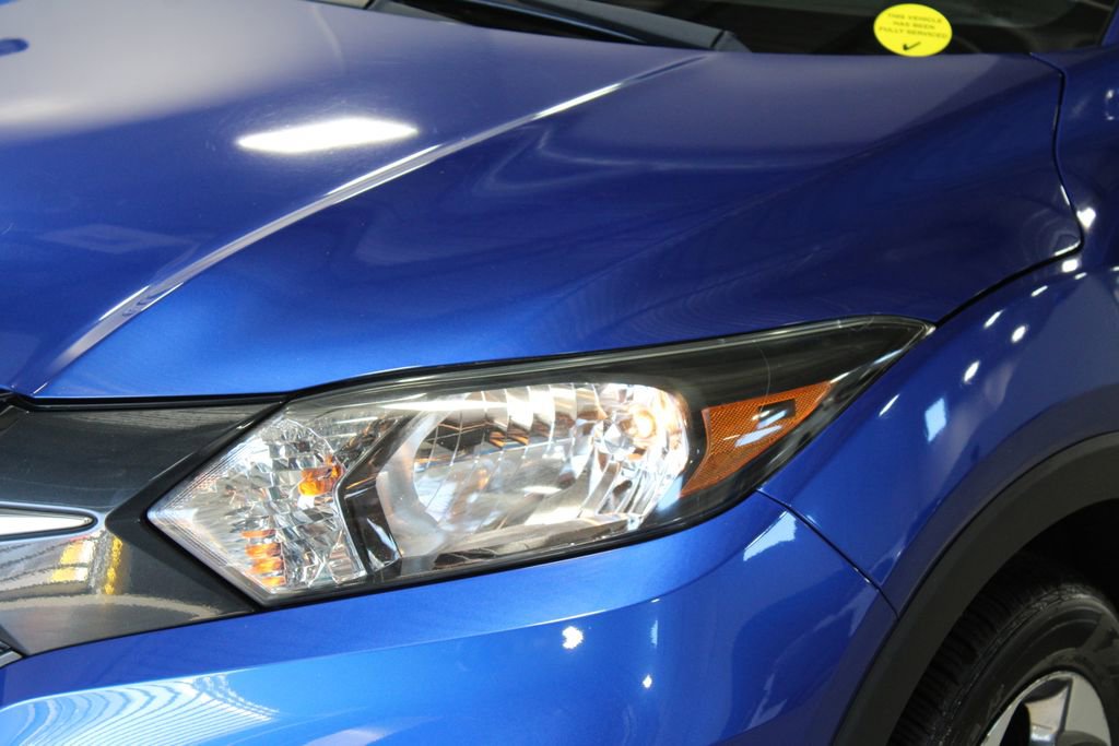 Used 2018 Honda HR-V EX-L image 2