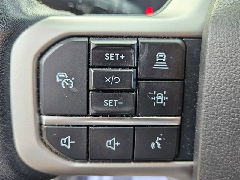 Certified 2023 Ford Expedition Limited image 25