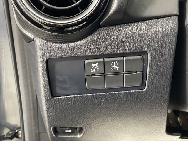 Used 2016 Scion iA image 12