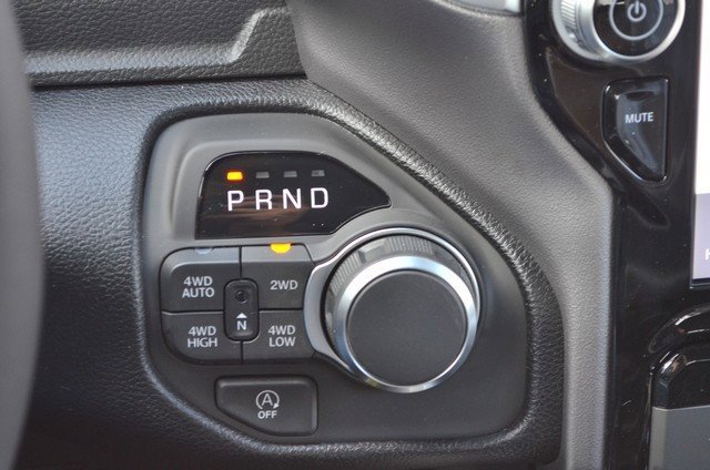 New 2026 RAM 1500 4x4 Crew Cab image 25