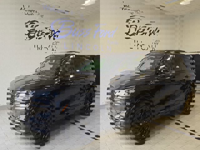 Used 2024 Lincoln Aviator Reserve w/ Equipment Group 201A image 1