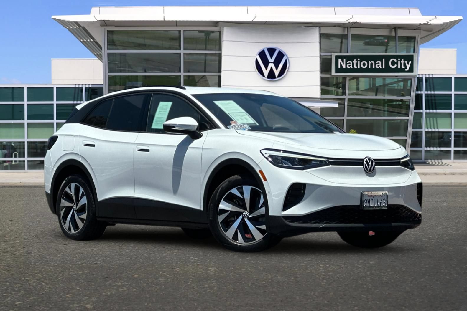 Used 2024 Volkswagen ID.4 2WD image 2