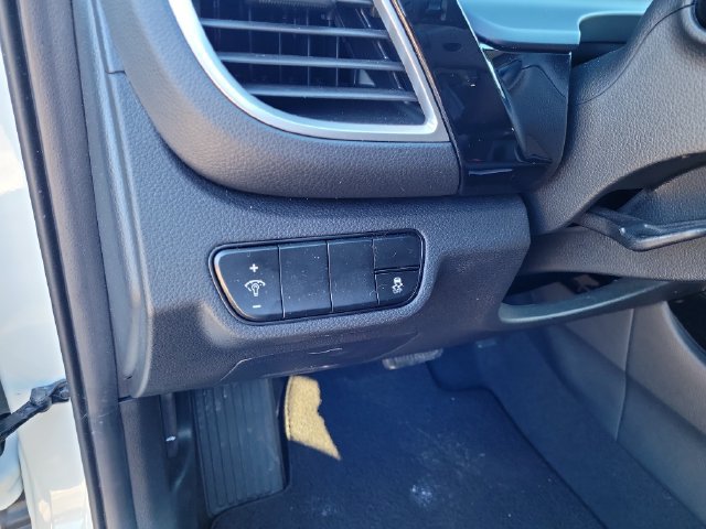 Used 2024 Kia Seltos X-Line AWD/4WD image 23