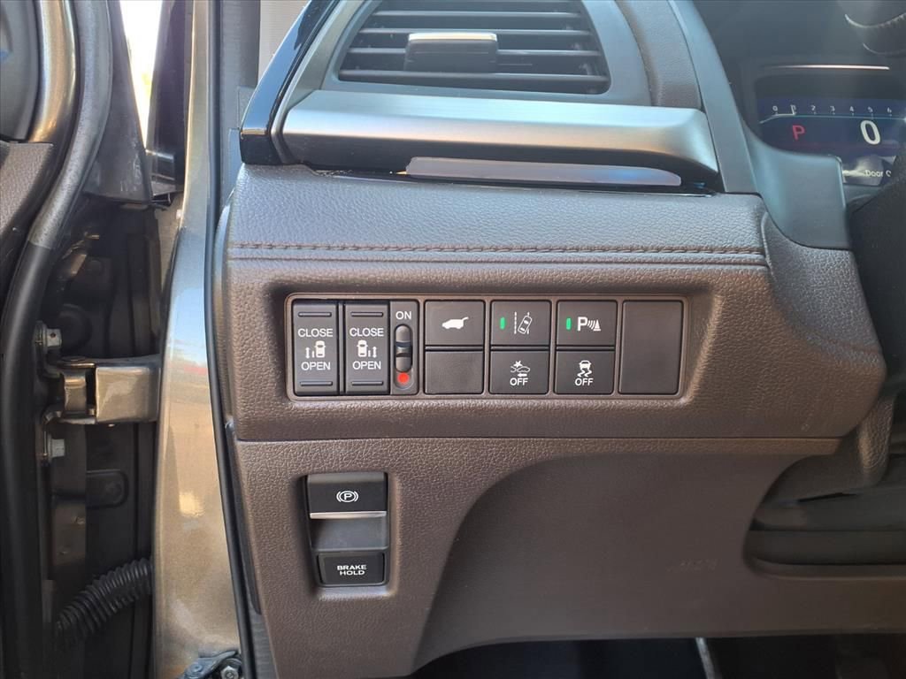 Used 2018 Honda Odyssey Elite image 20