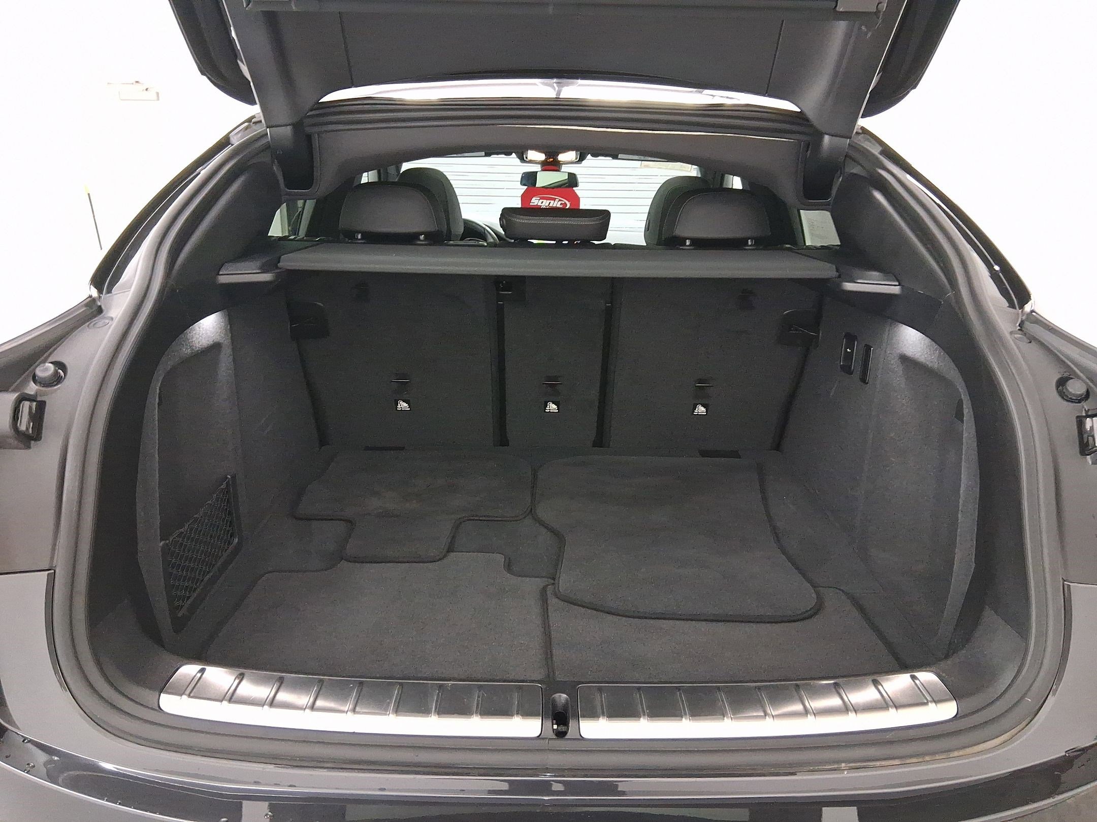 Used 2025 BMW X4 xDrive30i image 28