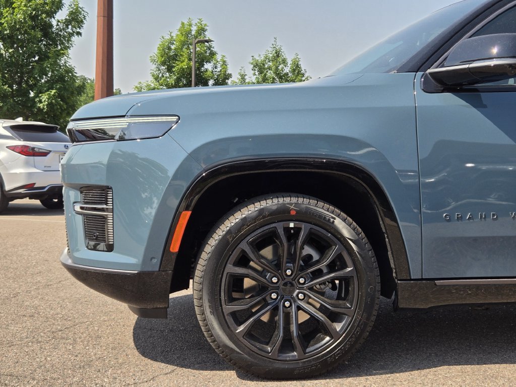 New 2026 Jeep Grand Wagoneer L Summit AWD/4WD image 6